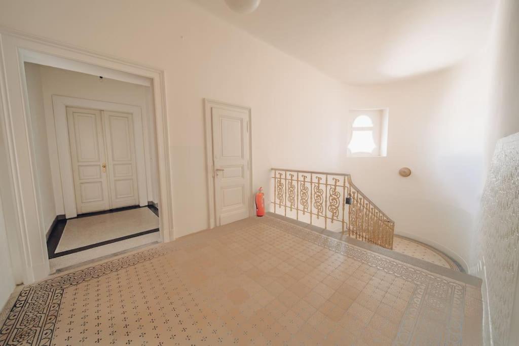 شقة Magnificent Historical Penthouse In The Heart Of براغ المظهر الخارجي الصورة