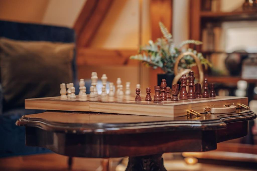شقة Magnificent Historical Penthouse In The Heart Of براغ المظهر الخارجي الصورة